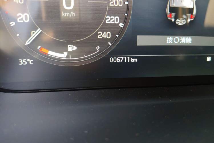 Used Land Rover Defender 2025 110 3.0T P400 Dark Edition
