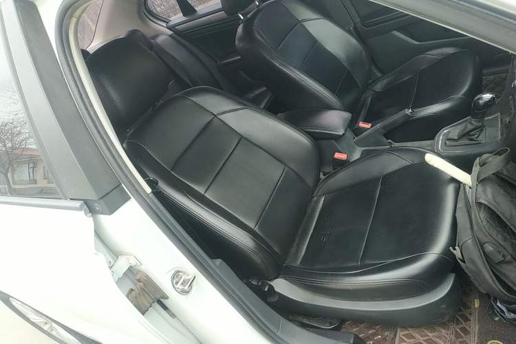 Used Volkswagen Bora 2016 1.6L Automatic Fashion Model
