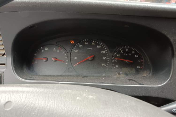 Used Jinbei Hiace 2011 2.0L 5th Generation Kuaiyunwang Luxury Edition 4G19 Instrument Cluster