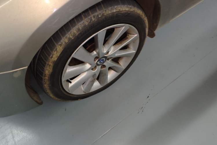 Used Volvo S60 2015 S60L 2.0T Zhiyuan Edition
