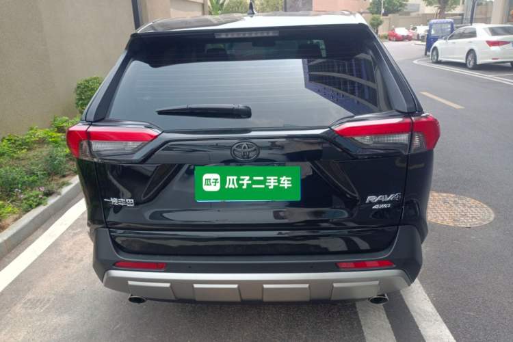 Used Toyota RAV4 2022 2.0L CVT 4x4 Style Plus Edition Rear