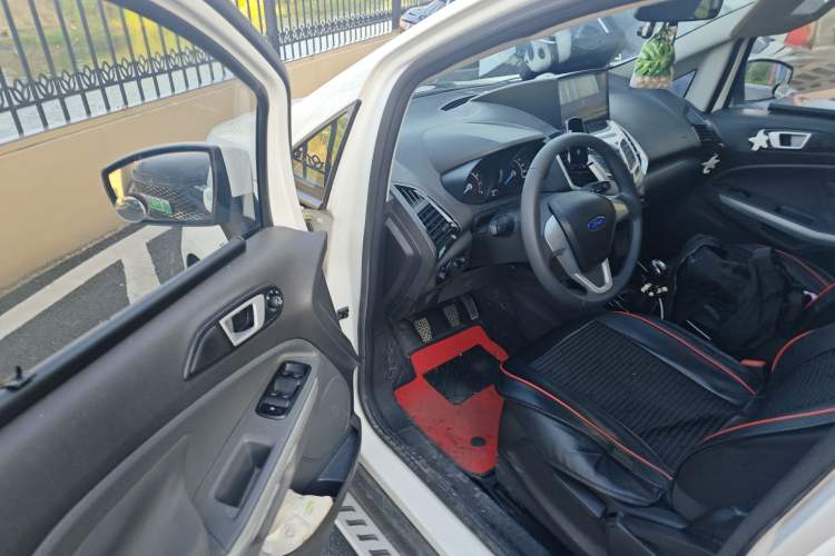 Used Ford EcoSport 2013 1.5L Manual Fashion Model
