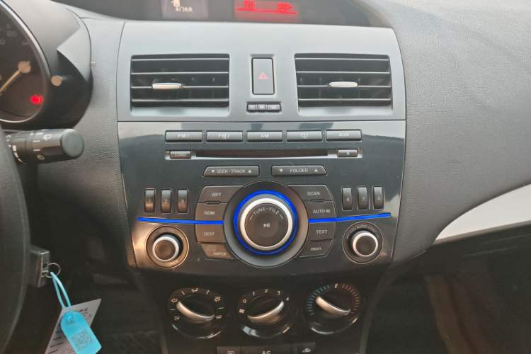 Used Mazda Mazda 3 2015 Hatchback 1.6L Automatic Elite Model
