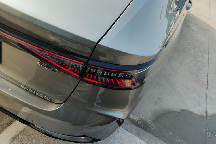 Used Chery Arrizo 8 2022 1.6T DCT Ya Right Rear Taillight