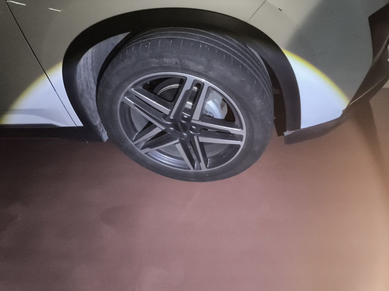 Dongfeng Aeolus Mage 2023 1.5T Prestige Edition — снимка 5