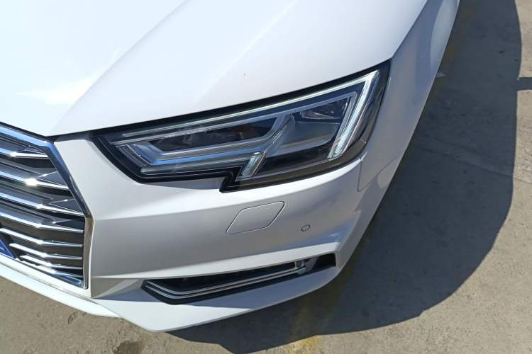 Used Audi A4L 2019 40 TFSI Ambition Version China V