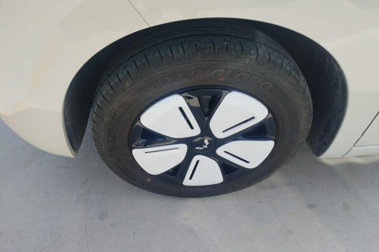 Used Wuling Hongguang MINIEV 2025 Four-Door Version Advanced Edition
