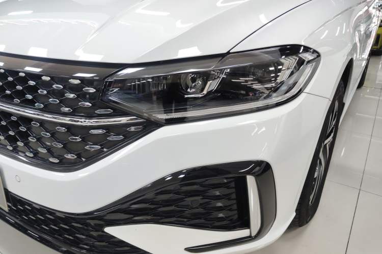 Used Volkswagen Lavida 2024 300TSI DSG Starry Sky Leading Edition
