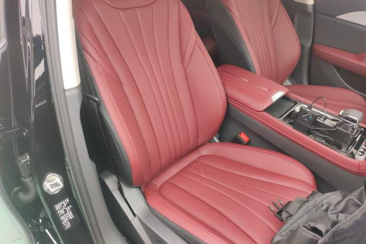 Used Hongqi H5 2025 1.5T DCT Qiyun 500 000th Unit Commemorative Edition
