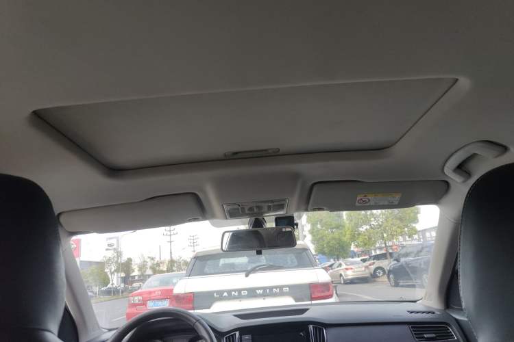 Used Skoda Kamiq 2018 1.5L Automatic Comfort Edition China VI Standard Headliner