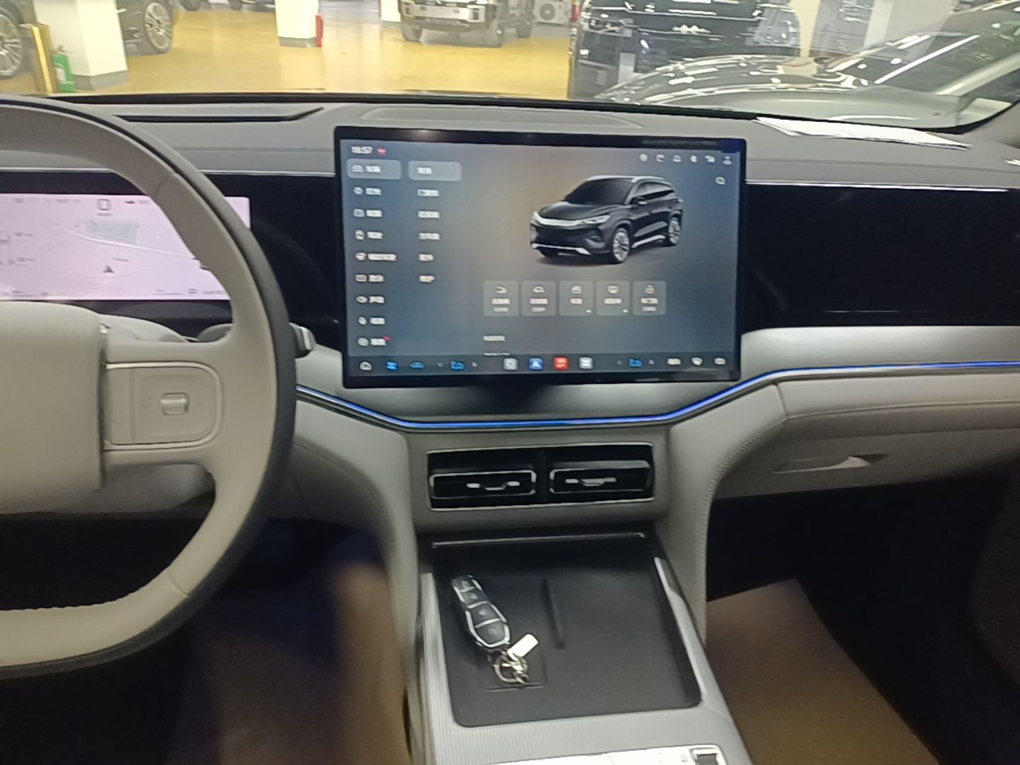 BYD Song Ultra EV 2026 Model DM-i 205KM Superior Edition — снимка 15