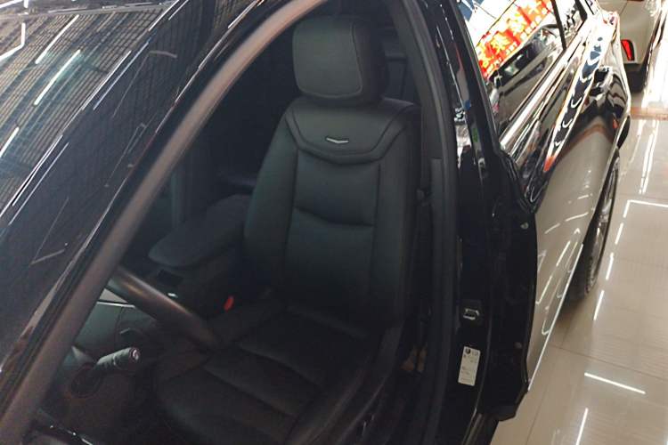 Used Cadillac XT5 2023 2.0T Two-Wheel-Drive Fashion Edition
