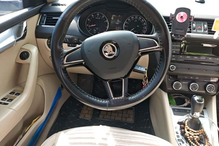 Used Skoda Octavia 2017 1.6L Automatic Chuanxing Edition Steering Wheel