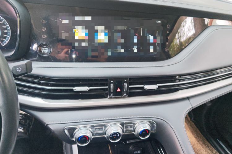 Used CHANGAN CS95 2019 2.0T Four-Wheel Drive Prestige Version