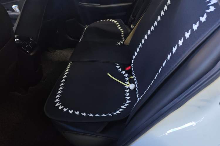 Used Honda Envix 2019 180TURBO CVT Enjoyment Edition China VI Left Rear Seat