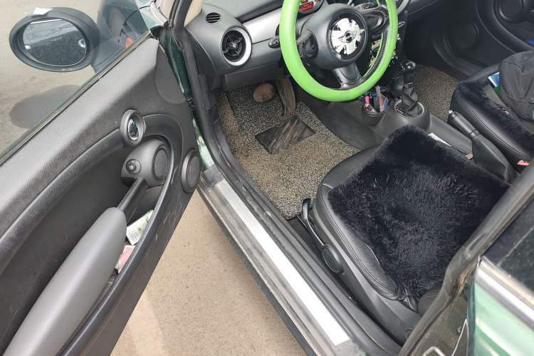 Used MINI 2011 1.6L ONE