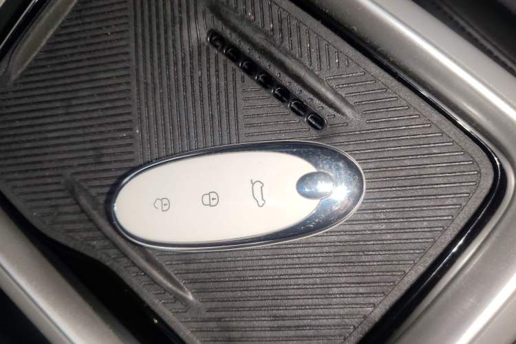 Used Dongfeng NAMMI 01 2024 Co-Creation Edition – Co-Creation WE Version Vehicle Key