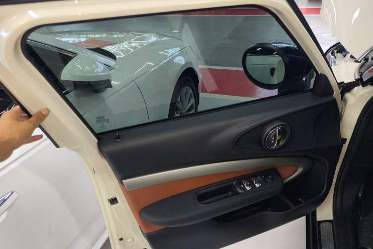 Used MINI Clubman 2022 Facelift 1.5T COOPER Connoisseur