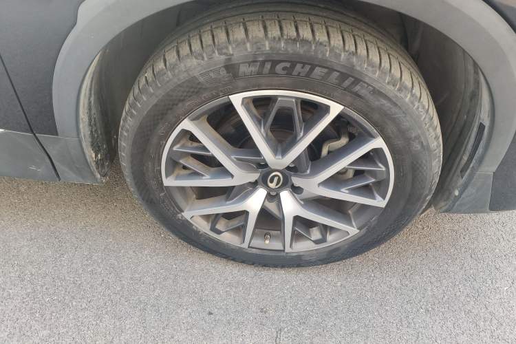 Used GAC Trumpchi GS8 2022 Linghang Series 2.0 TGDI Two-Wheel-Drive Luxury Smart Connectivity Version (7 Seats) Right Front Wheel Hub