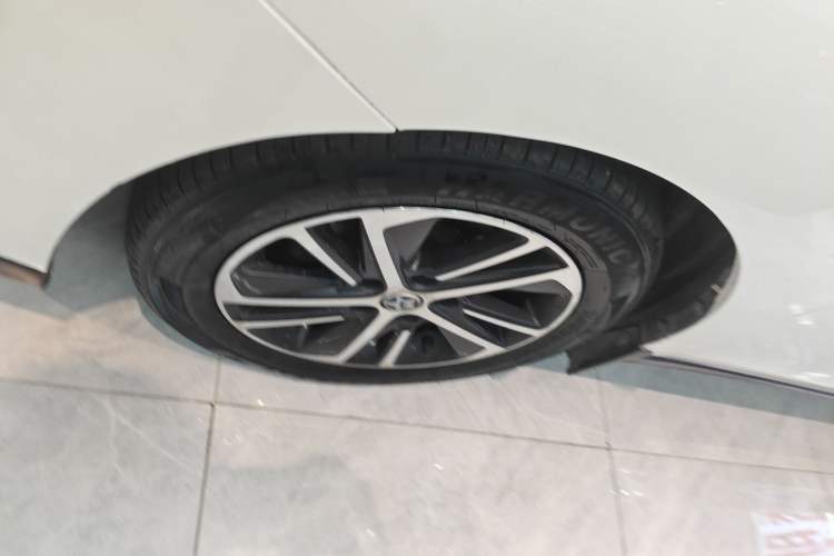 Used Venucia D60 2018 1.6L CVT Smart Connect Elite Edition