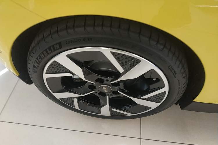 Used MINI Electric MINI COOPER 2024 452km COOPER SE Artist