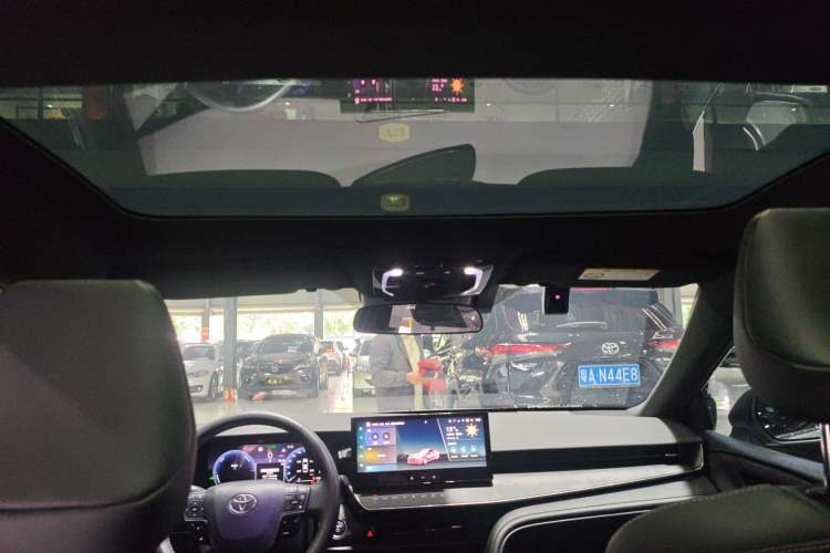 Used Toyota Camry 2024 Dual-Motor 2.0HS Sport Edition