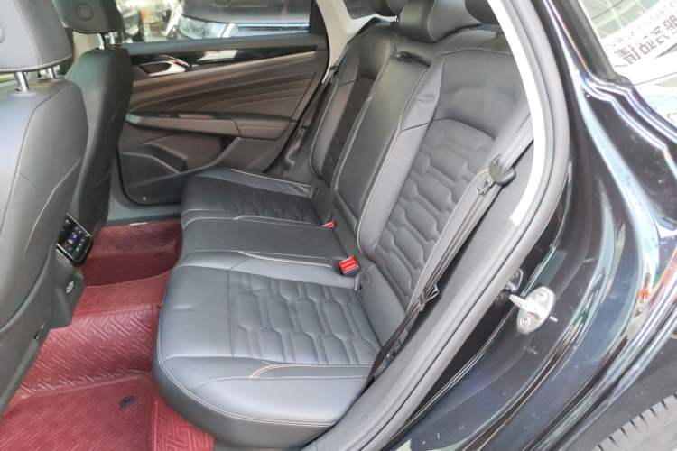 Used Volkswagen Passat 2019 330TSI Elite Edition China VI
