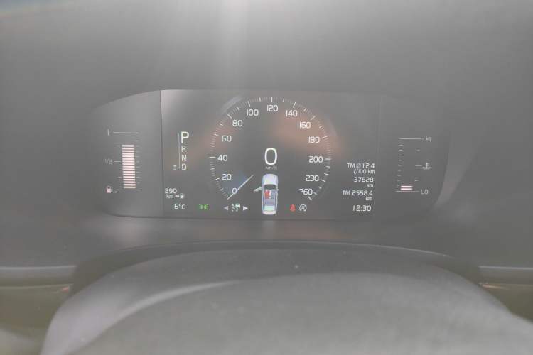 Used Volvo S90 2017 T5 Zhiyuan Edition
