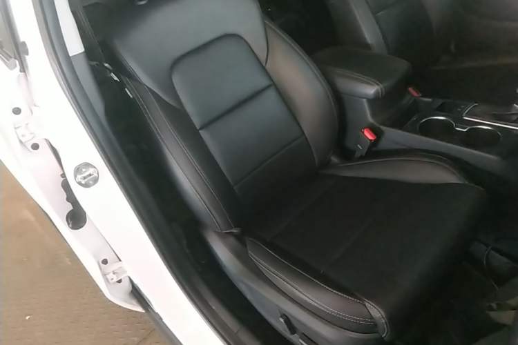 Used Kia KX5 2016 1.6T Automatic Two-Wheel Drive DLX
