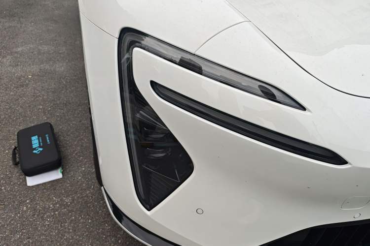 Used Avatr 06 2025 Max All-Electric Version Right Front Headlight