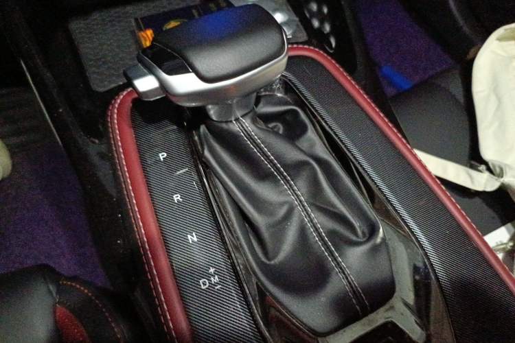 Used CHANGAN OSHAN X5 2021 1.5T DCT Flagship Edition Gear Lever