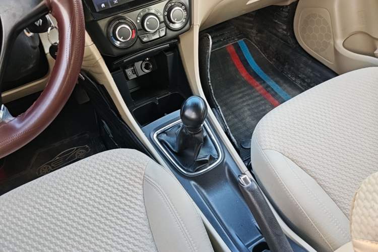 Used Suzuki Alivio 2015 1.6L Manual Comfort Model
