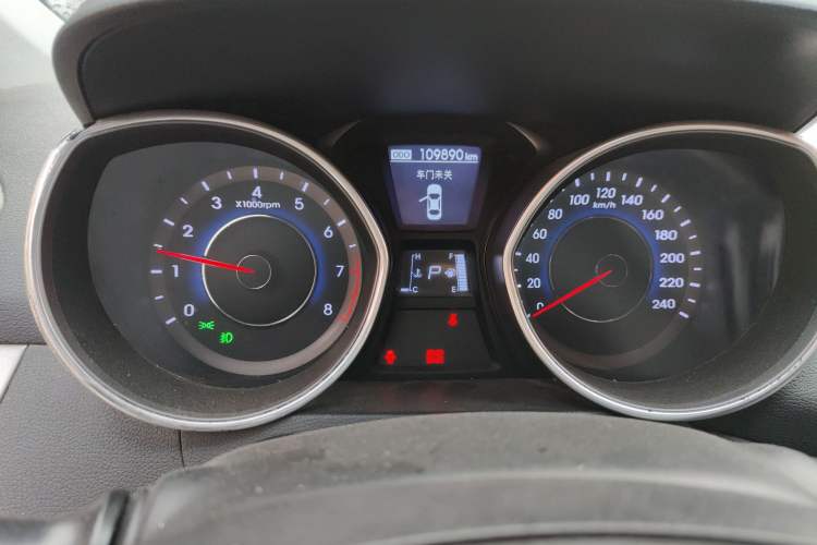 Used Hyundai Elantra (5th Generation / Langdong) 2013 1.6L Automatic Leading Model