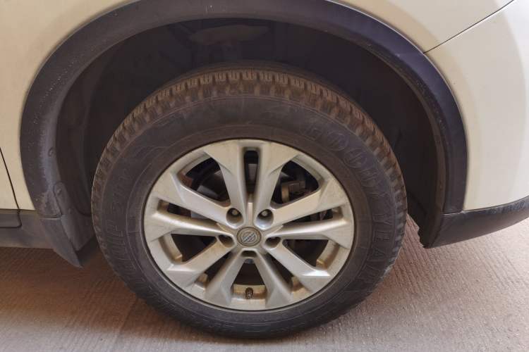 Used Nissan X-Trail 2014 2.0L CVT Comfort Edition 2WD Right Front Wheel Hub