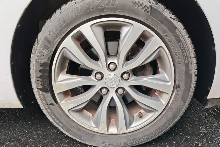 Used Buick GT 2018 18T Automatic Flagship Model