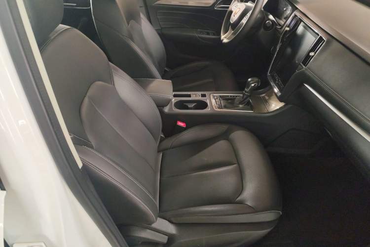 Used Roewe i6 2020 PLUS 1.6L CVT 4G Connected Glory Flagship Edition
