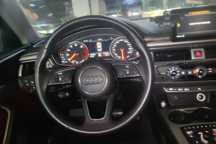 Used Audi A4L 2018 30th Anniversary Edition 40 TFSI Trendy Model