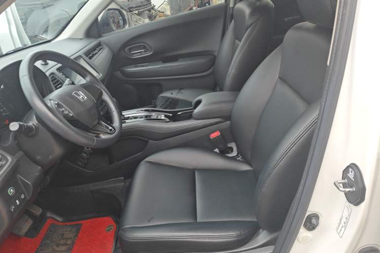 Used Honda Vezel 2020 1.5L CVT Pioneer Edition Left Front Seat