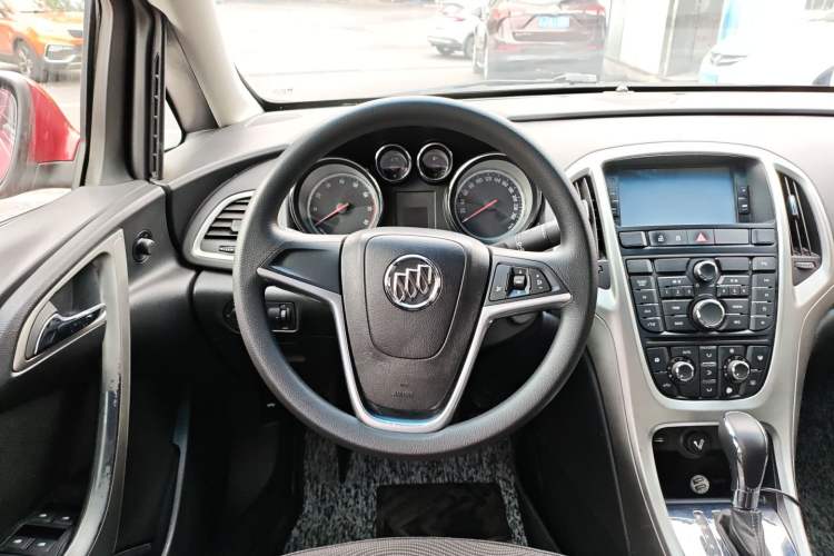 Used Buick GT 2014 XT 1.6L Automatic Fashion Edition