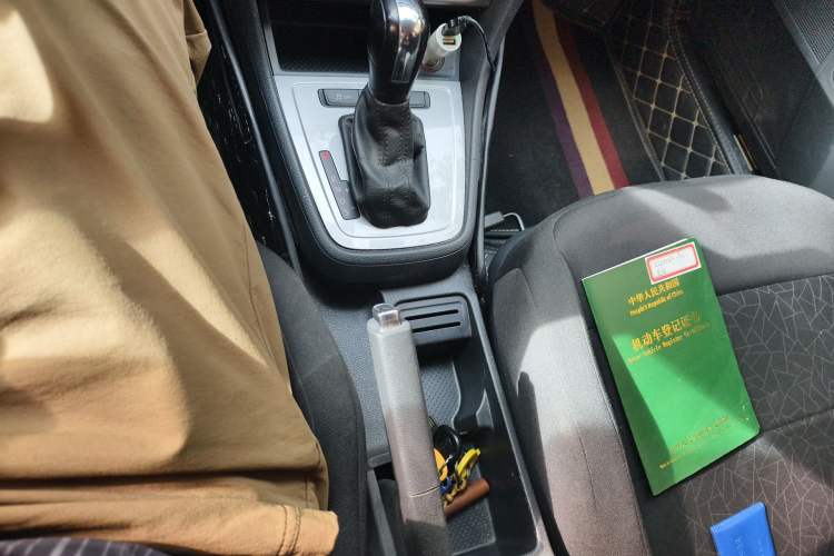 Used Volkswagen Lavida 2015 1.6L Automatic Fashion Edition
