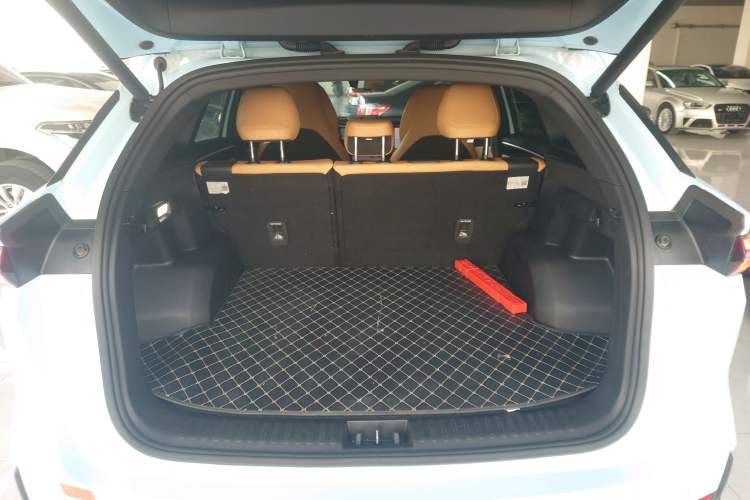 Used Geely Galaxy L7 2023 1.5T 115 km MAX Trunk