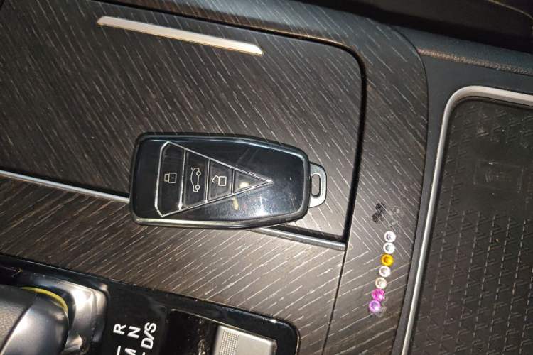 Used Venucia V 2023 260T Idol Edition Pro