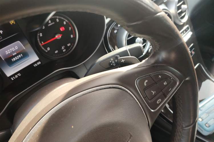 Used Mercedes-Benz GLC 2016 GLC 260 4MATIC Luxury Model