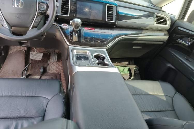 Used Honda Elysion 2019 2.0L Hybrid Luxury Edition