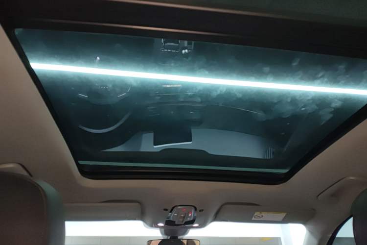 Used Audi Q5L 2018 40 TFSI Prestige Fashion Edition China VI Headliner