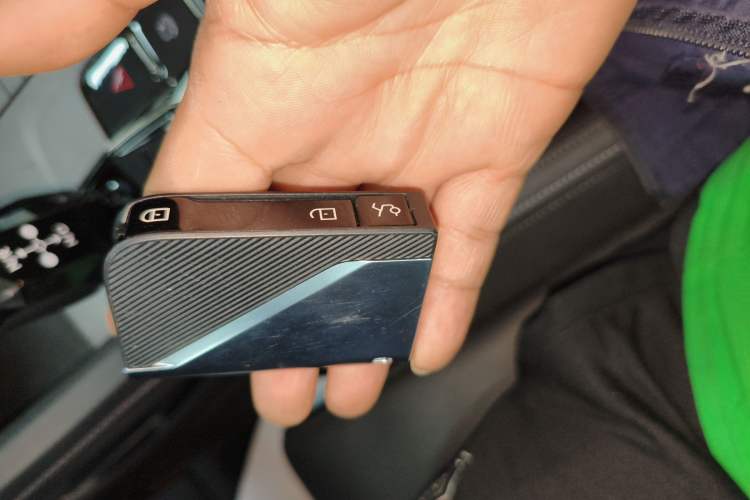 Used Lynk & Co 09 EM-P 2021 2.0T PHEV Halo Six-Seater Vehicle Key