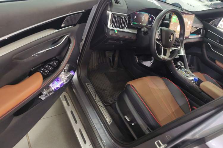 Used BYD Song PLUS New Energy 2021 DM-i 100KM Four-Wheel Drive Flagship PLUS
