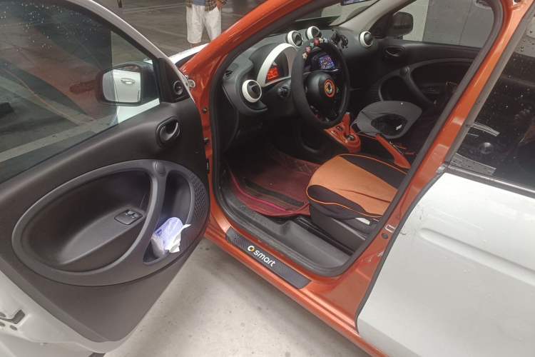 Used smart forfour 2016 1.0L 52 kW Dynamic Edition