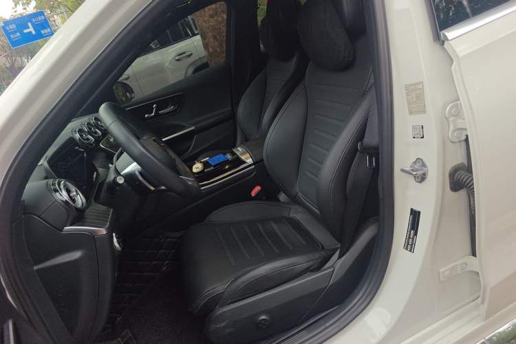 Used Mercedes-Benz C-Class 2023 Facelift C 260 L Left Front Seat