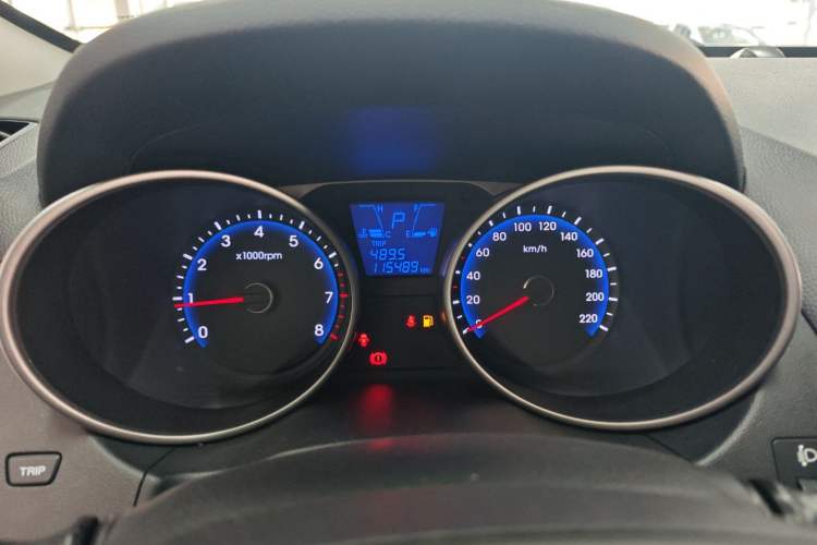 Used Hyundai ix35 2015 2.0L Automatic 2WD Smart Type China IV